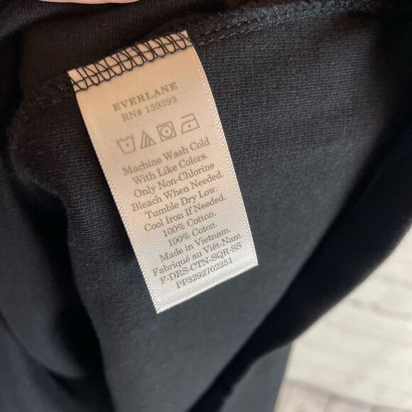 Everlane Black Cotton Short Sleeve Swing Dres 
Size Medium - Picture 6 of 7